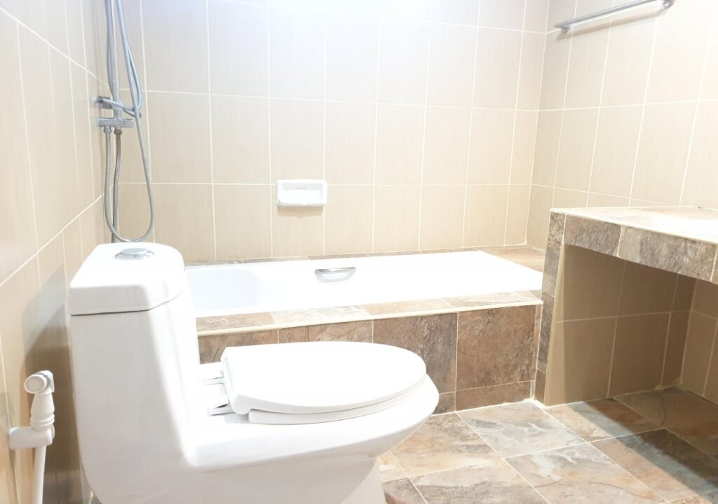 Сирача: Samchai Resort