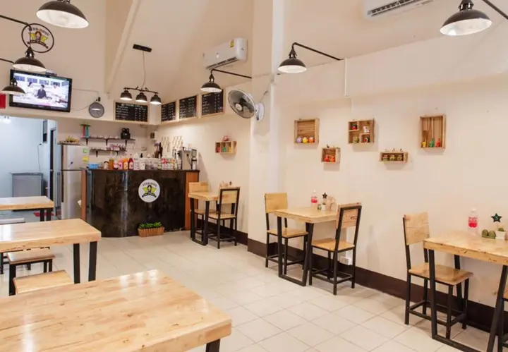 Чиангмай: Starnong Cafe & Hostel