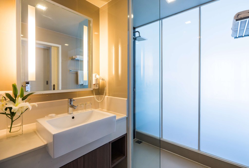 Пхукет: Best Western Patong Beach