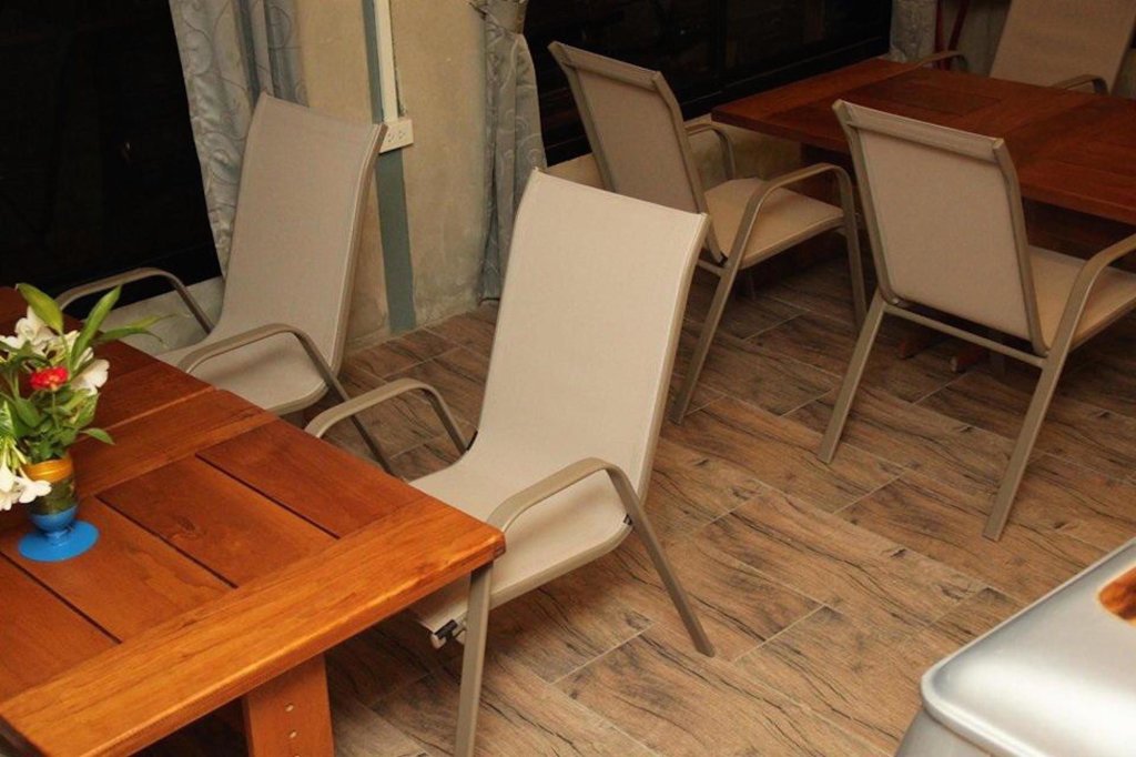 Сай Йок: Baan Alisa Bed and Breakfast