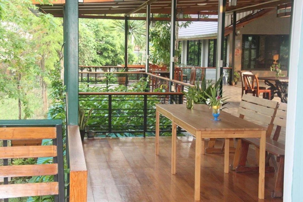 Сай Йок: Baan Alisa Bed and Breakfast
