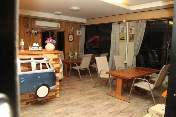 Сай Йок: Baan Alisa Bed and Breakfast