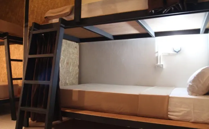 Муанг: Vitamin Sea Hostel Phuket