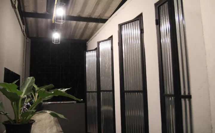 Муанг: Vitamin Sea Hostel Phuket