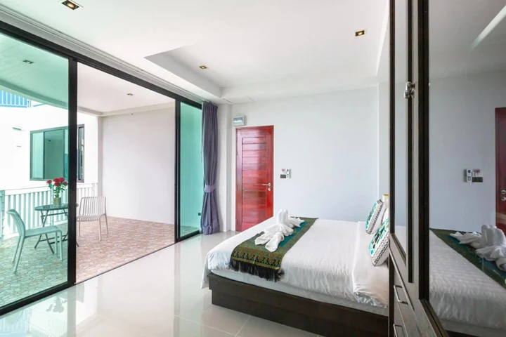 Кату: Rossarin Sea View Patong