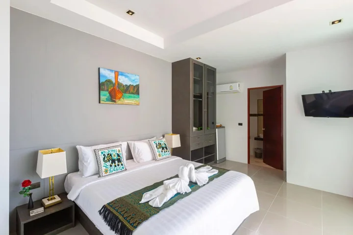 Кату: Rossarin Sea View Patong