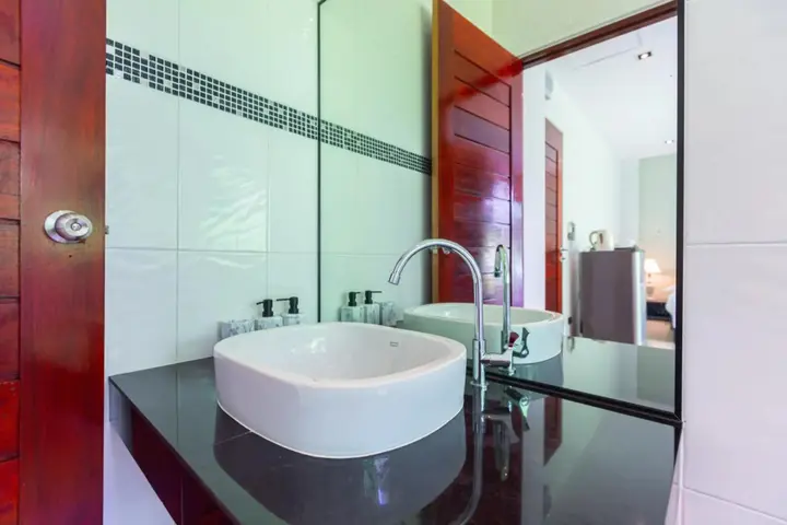 Кату: Rossarin Sea View Patong