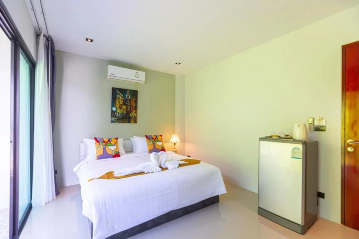 Кату: Rossarin Sea View Patong