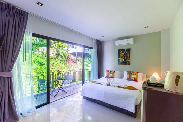 Кату: Rossarin Sea View Patong
