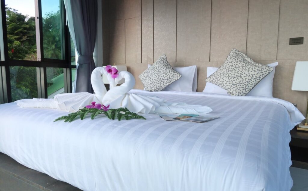 Кату: Rossarin Sea View Patong