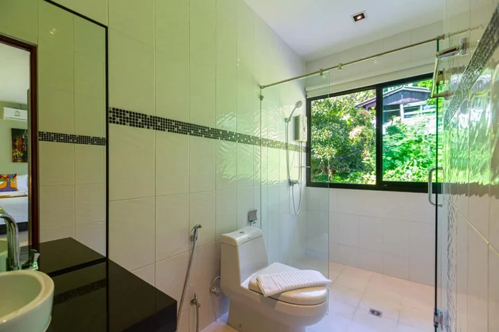 Кату: Rossarin Sea View Patong