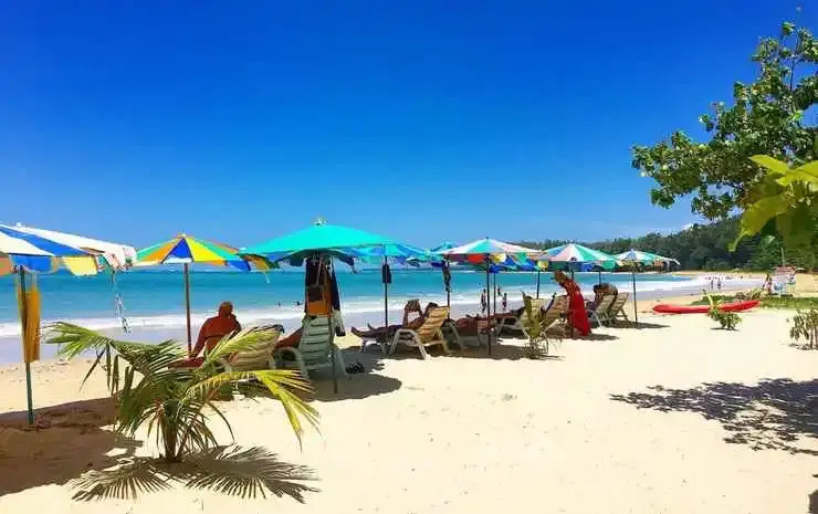Тхаланг: Coastal 1bed Infinity Pool Walk to Great Beach