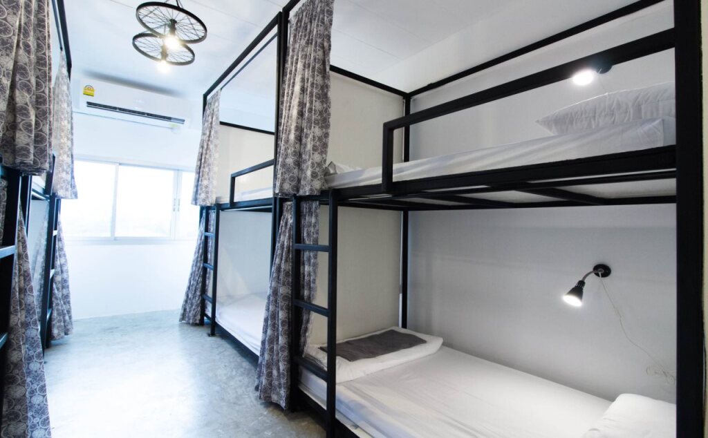 Аюттхая: 11.11 Hostel