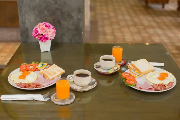 Кату: Chusri Hotel