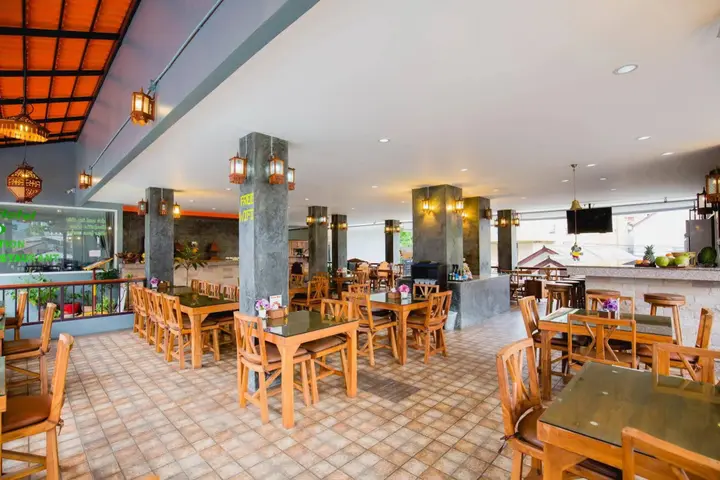 Кату: Chusri Hotel
