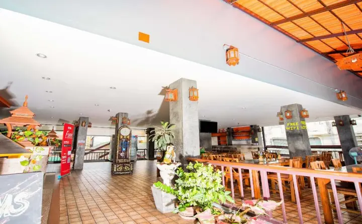 Кату: Chusri Hotel