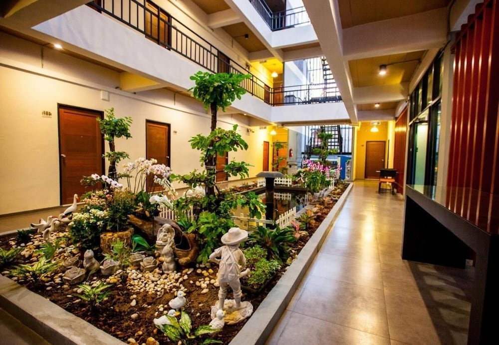 Кхонкэн: Kanyarat Lakeview Condominium by Wilai