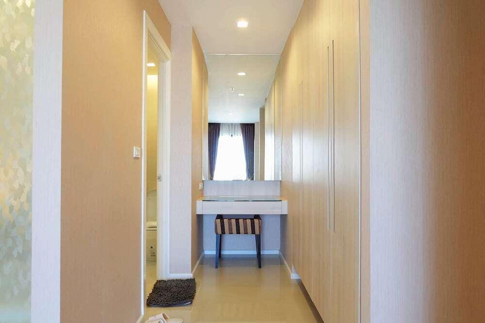 Кхонкэн: Kanyarat Lakeview Condominium by Wilai