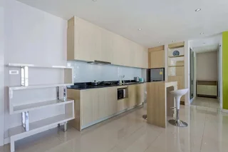 Паттайя: Grande Carribean sea view apartments Jomtien beach