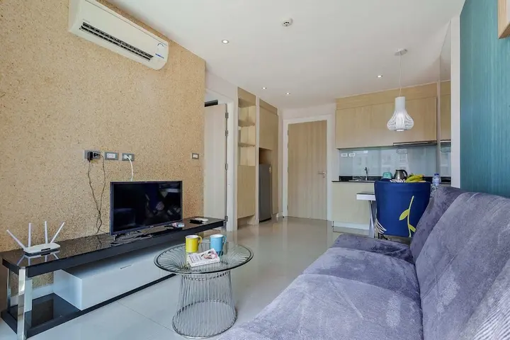 Паттайя: Grande Carribean sea view apartments Jomtien beach