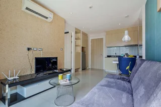 Паттайя: Grande Carribean sea view apartments Jomtien beach
