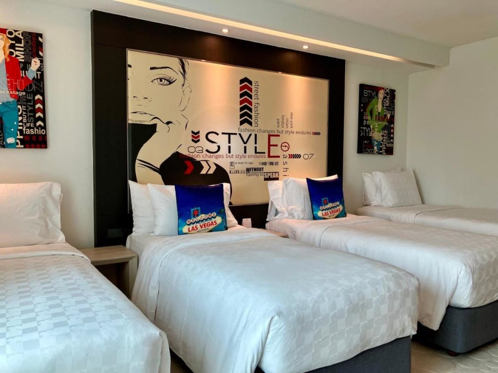 Бангкок: Hotel Clover Asoke