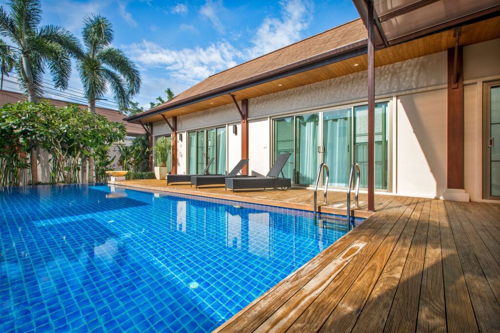 Муанг: Villa Adonara
