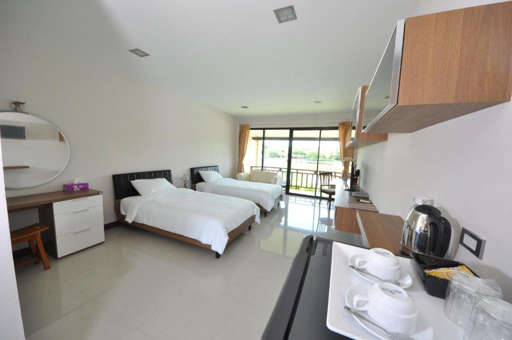 Ратчабури: Maeklong Marina Resort