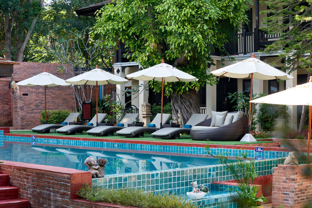 Чиангмай: B2 Suthep Night Market Premier Resort
