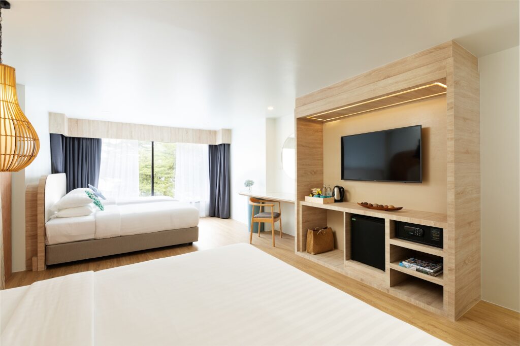 Кату: LIV Hotel Phuket Patong Beachfront