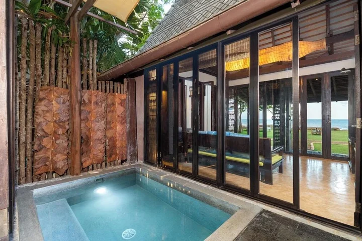 Сам-Рои-Йот: Pranburi Beach Front House