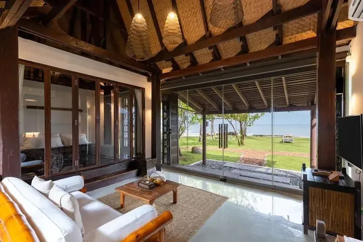 Сам-Рои-Йот: Pranburi Beach Front House