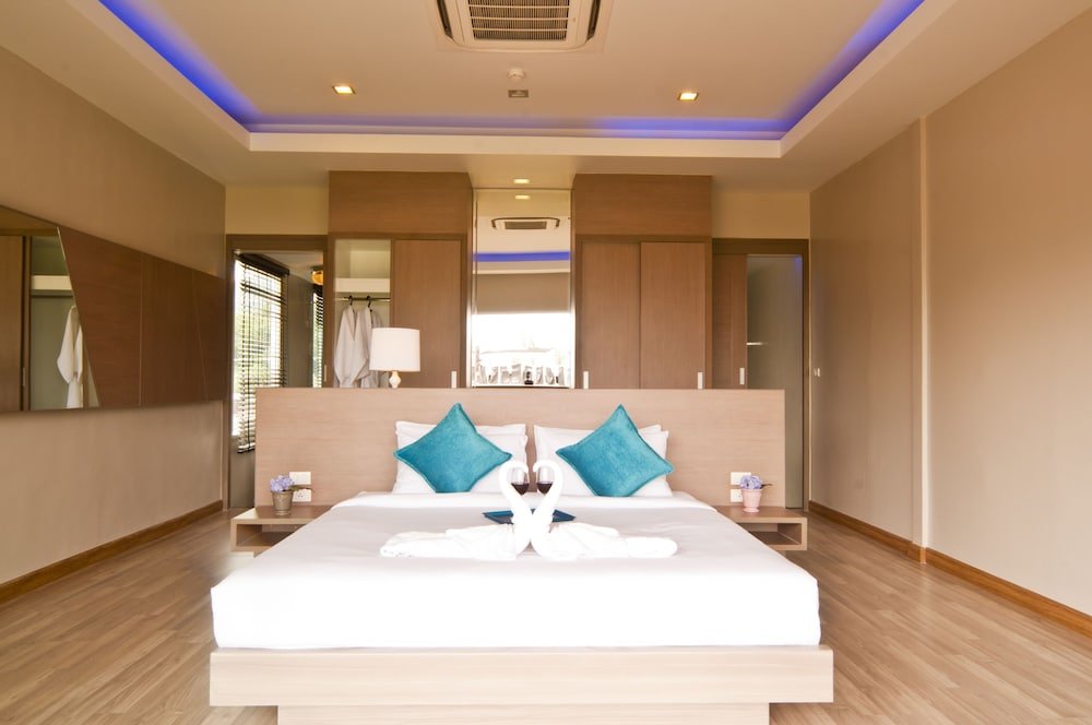 Кату: Ratana Apart Hotel at Kamala