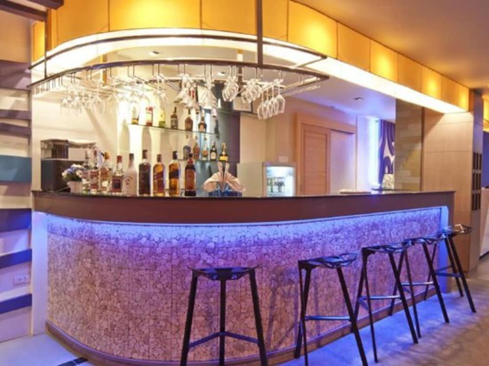 Кату: Ratana Apart Hotel at Kamala