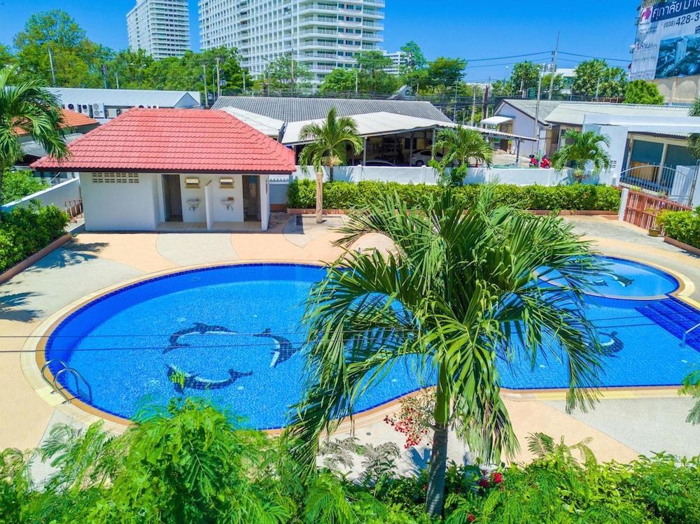 Паттайя: Royal Park Apartments