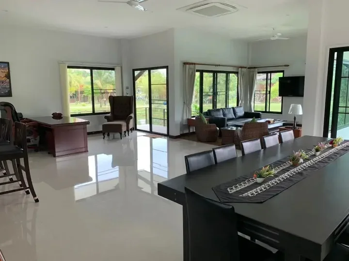Такуа Па: Villa Warin Khao Lak