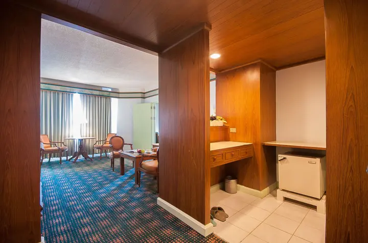 Хатъяй: Diamond Plaza Hotel