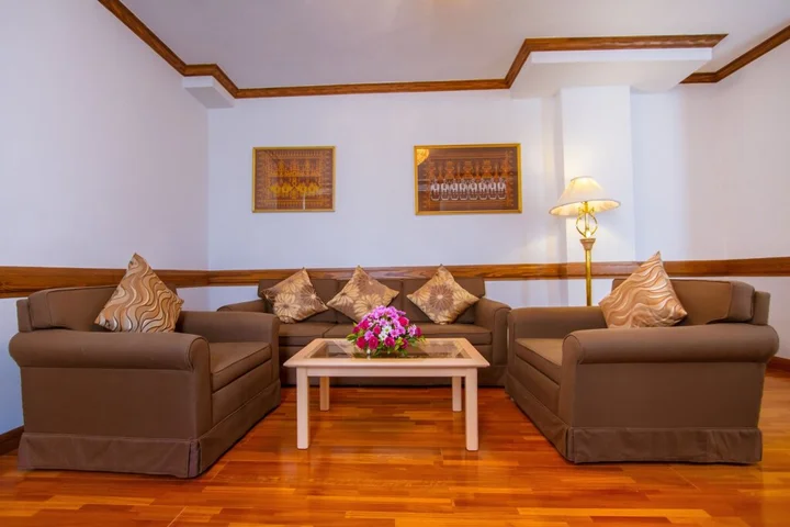 Сурин: Thong Tarin Hotel