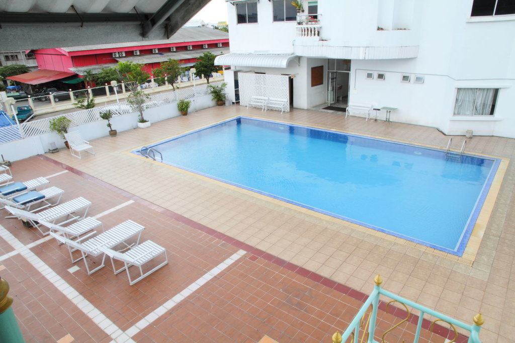 Сурин: Thong Tarin Hotel