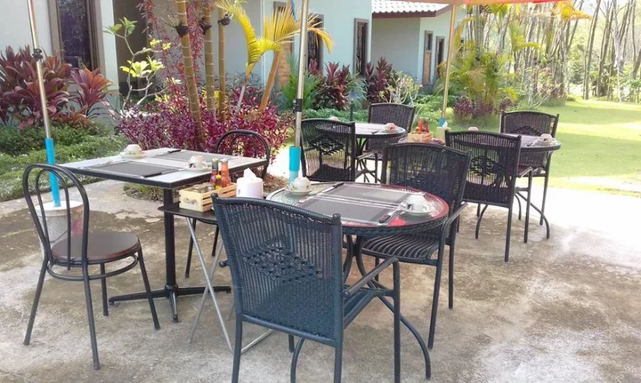 Тхаланг: Phuket Sirinapha Resort