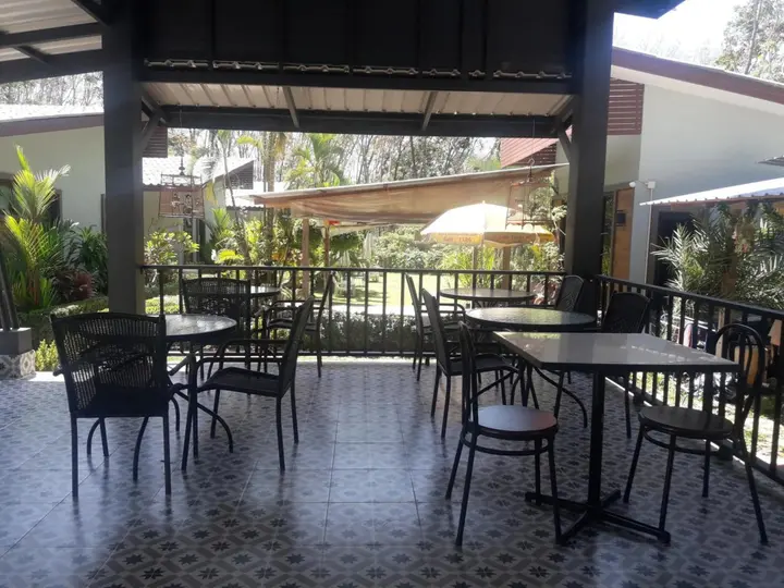 Тхаланг: Phuket Sirinapha Resort