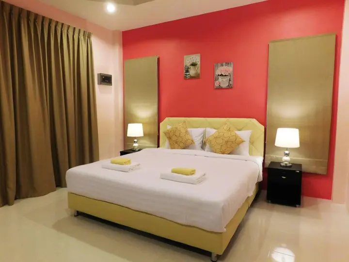 Тхаланг: Phuket Sirinapha Resort