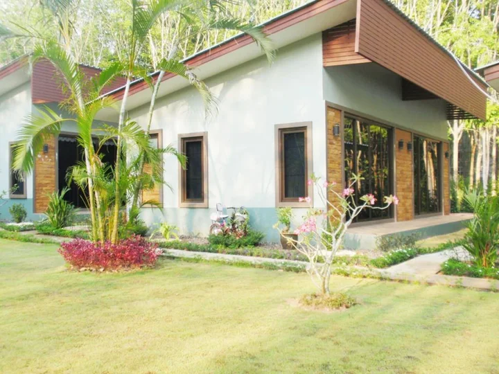 Тхаланг: Phuket Sirinapha Resort