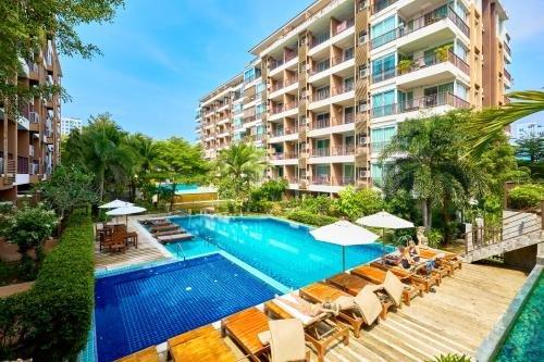 Паттайя: To Diamond Suites Condo by RT
