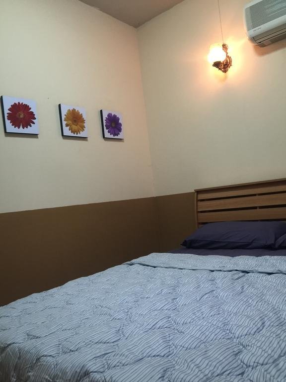 Бангкок: More Hostel