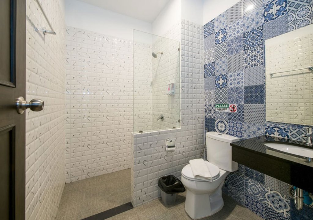 Пхукет: Anchanlina Hotel (SHA Plus+)