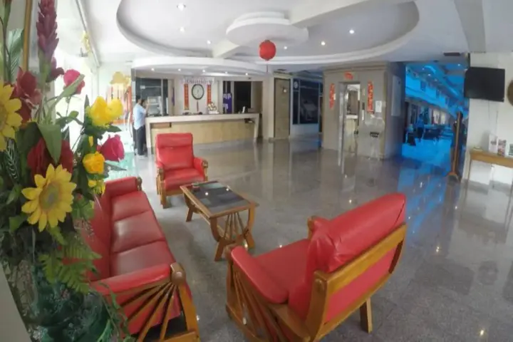 Хатъяй: Wangburapa Grand Hotel