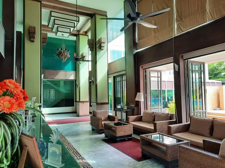 Чонбури: J Park Hotel