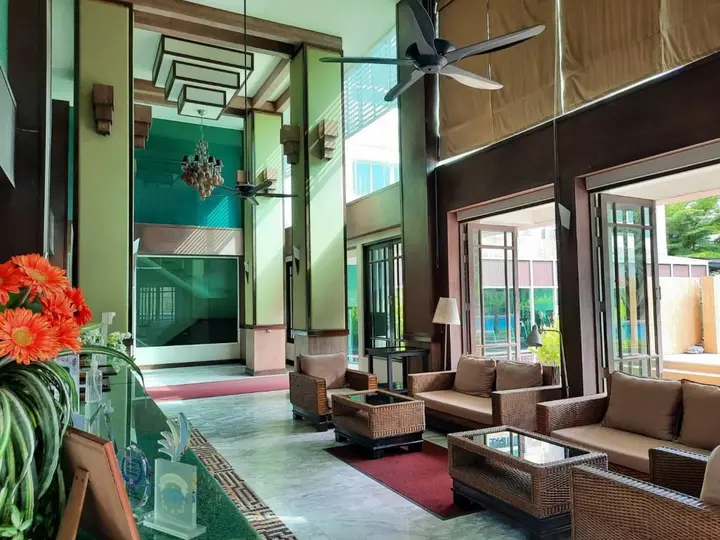 Чонбури: J Park Hotel