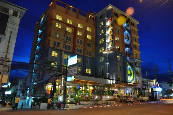 Паттайя: Empress Pattaya Hotel